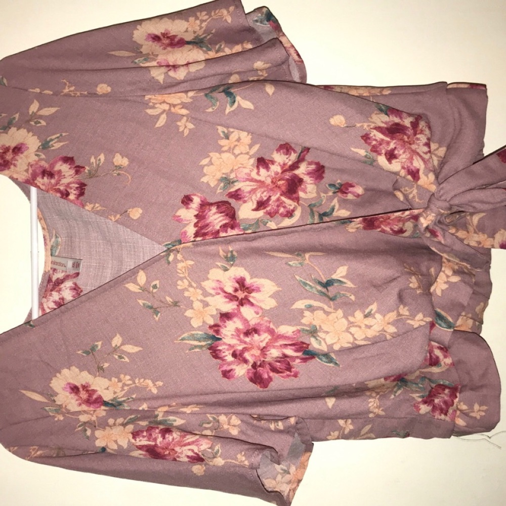 🌸Floral Wrap Blouse XXL🌺